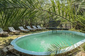 Xaro Lodge