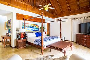 Unlimited Luxury Laureanne's Villa