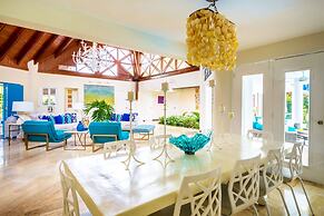 Unlimited Luxury Laureanne's Villa