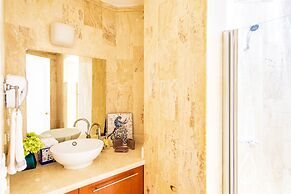 Unlimited Luxury Laureanne's Villa