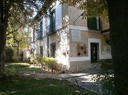 Hostal La Mesnadita