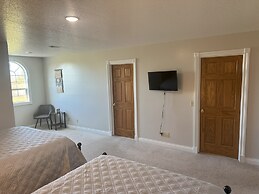 Heritage Homestead Inn