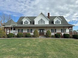 Heritage Homestead Inn