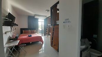 HOMEY-Don Mueang Airport Hostel