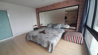 HOMEY-Don Mueang Airport Hostel