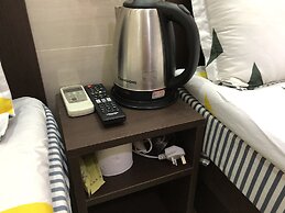 Mong Kok Guo Du Hostel