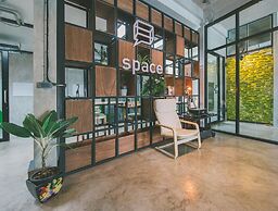 The Tree Sleep and Space