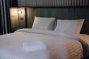 The Tree Sleep and Space