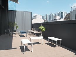 Upflo Hostel