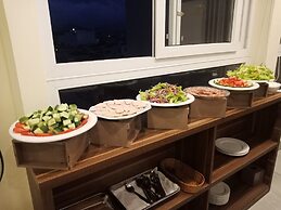 Sen Vang Luxury Hotel