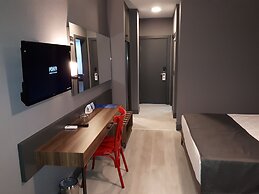 Ramira City Hotel - Adults Only