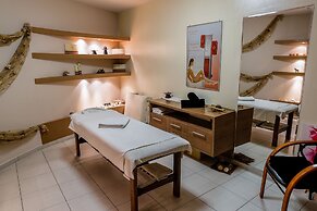 Cosmopolitan Hotel & Wellness