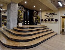 Cosmopolitan Hotel & Wellness