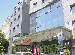 Cosmopolitan Hotel & Wellness