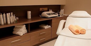 Cosmopolitan Hotel & Wellness