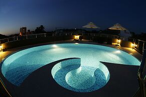 Cosmopolitan Hotel & Wellness