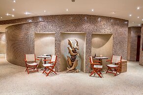 Cosmopolitan Hotel & Wellness
