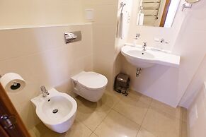 Velia Guesthouse
