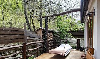 Velia Guesthouse