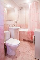 Rent Kiev Lva Tolshtoho Square