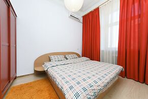 Rent Kiev Lva Tolshtoho Square