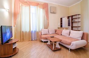 Rent Kiev Lva Tolshtoho Square
