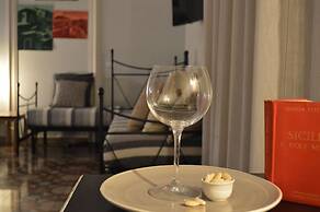 Bed, Book & Breakfast Landolina