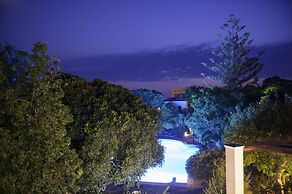 Kalydna Island Hotel