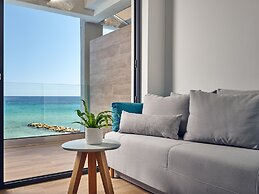 Cavo Orient Beach Hotel