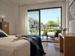 Cavo Orient Beach Hotel