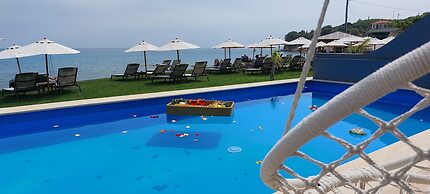 Cavo Orient Beach Hotel