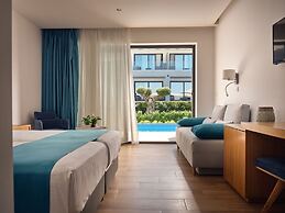 Cavo Orient Beach Hotel