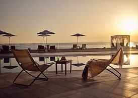Cavo Orient Beach Hotel