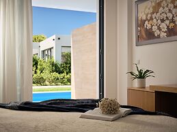 Cavo Orient Beach Hotel