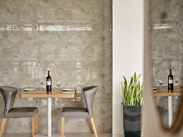 Cavo Orient Beach Hotel