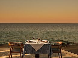 Cavo Orient Beach Hotel