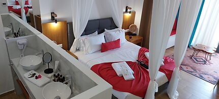 Cavo Orient Beach Hotel