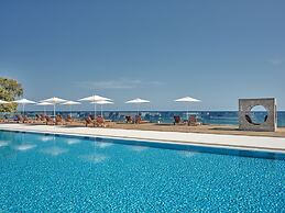 Cavo Orient Beach Hotel