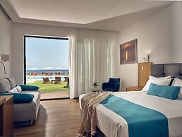Cavo Orient Beach Hotel