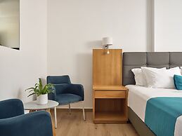 Cavo Orient Beach Hotel