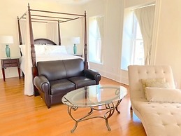 Water Street and HarborGate Condos