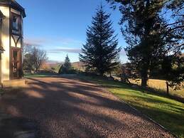 Crubenbeg Country House