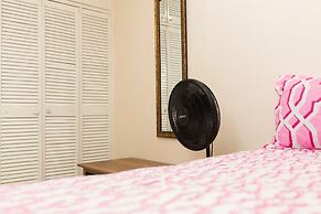 The Embassy Luxury Apt Crystal Towers II