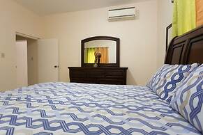 The Embassy Luxury Apt Crystal Towers II