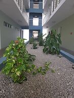 New Kingston Luxury Apt The Bromptons