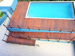 New Kingston Luxury Apt The Bromptons