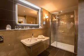 The Peacock at Barlow