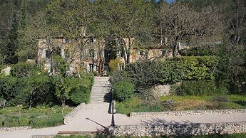 A La Maison
