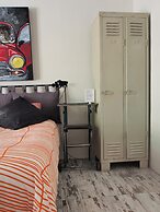 A La Maison