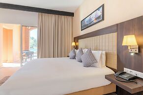 Zephyr Hotel Club Resort and Spa